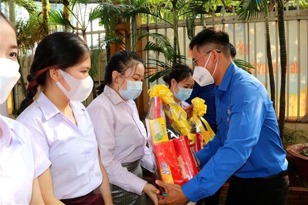 Hơn 14.000 sinh viên Lào học tại Việt Nam trong năm 2022