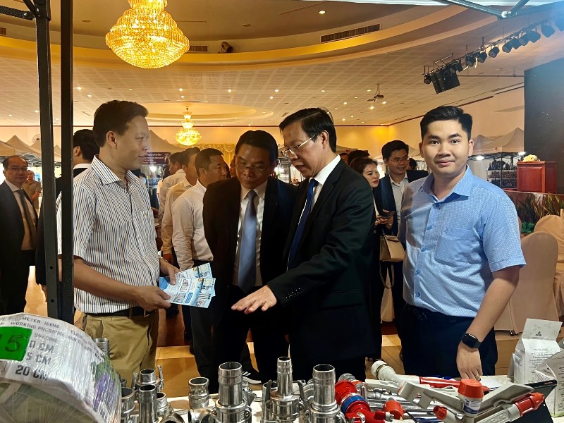 Hội Doanh nhân trẻ tỉnh Đắk Lắk tham gia Diễn đàn kết nối thúc đẩy thương mại, du lịch Việt Nam–Lào - Ảnh 1