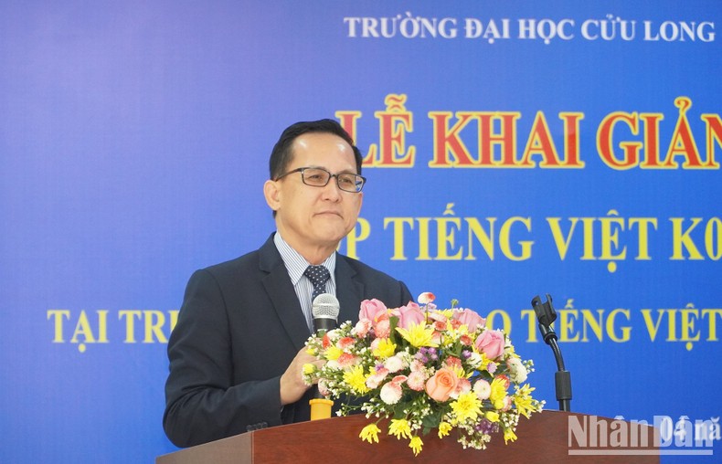 Khai giảng lớp tiếng Việt cho cán bộ, nhân viên ngành công nghệ và truyền thông Lào ảnh 1