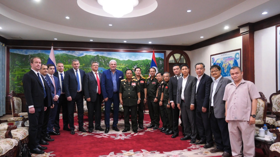 Doanh nghiệp Nga quan tâm đầu tư vào lĩnh vực quốc phòng tại Lào