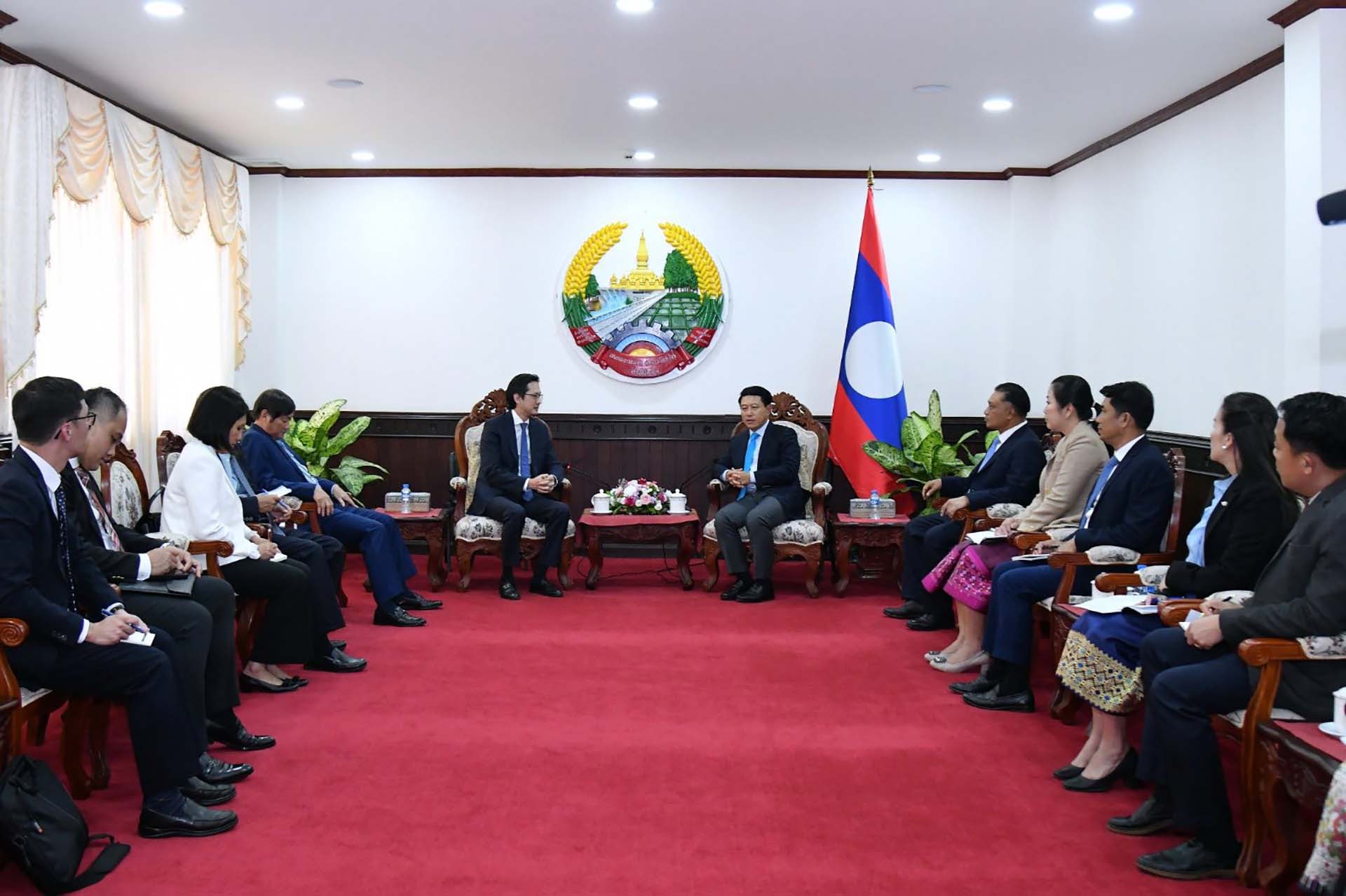 Thứ trưởng Ngoại giao Đỗ Hùng Việt đến chào Phó Thủ tướng, Bộ trưởng Ngoại giao Lào Thứ trưởng Ngoại giao Đỗ Hùng Việt đến chào Phó Thủ tướng, Bộ trưởng Ngoại giao Lào