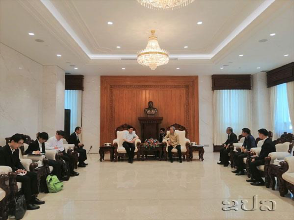 Đoàn đại biểu Quỹ vì Hoà bình và Phát triển Trung Quốc thăm và làm việc tại Lào