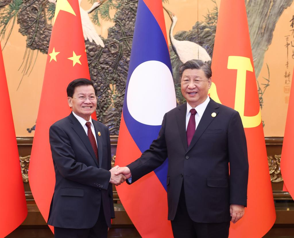 Chủ tịch Lào, Trung Quốc hội đàm tại Bắc Kinh