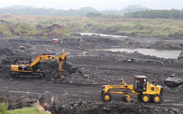 Triển vọng đầu tư lĩnh vực thăm dò, khai thác khoáng sản, đất hiếm tại Lào