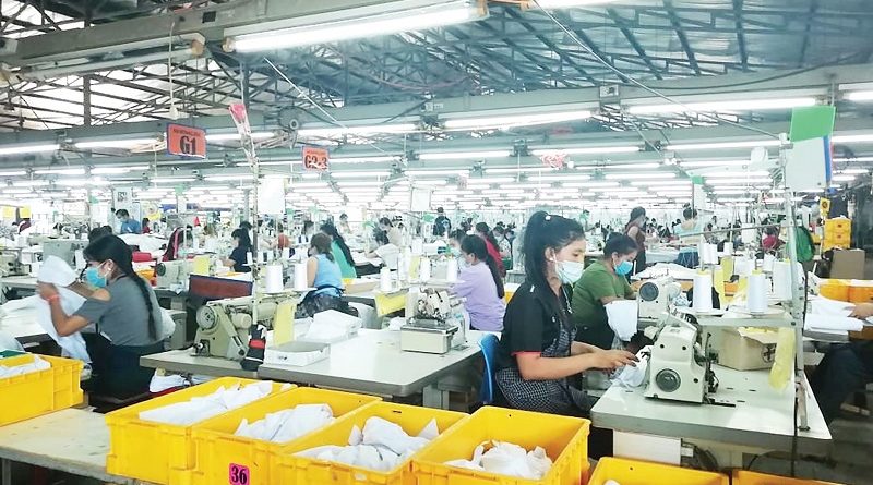 Tốc độ tăng trưởng công nghiệp, dịch vụ của Lào chậm lại