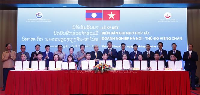 Hà Nội – Viêng Chăn ký nhiều biên bản hợp tác tăng cường giao thương