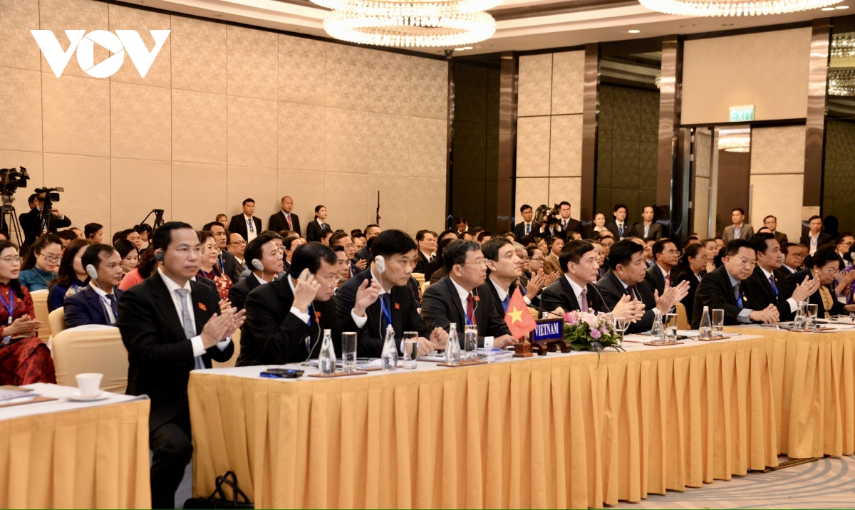 chủ tịch quốc hội hợp tác quốc hội clv góp phần xây dựng cộng đồng asean hình ảnh 3 chu tich quoc hoi hop tac quoc hoi clv gop phan xay dung cong dong asean hinh anh 3