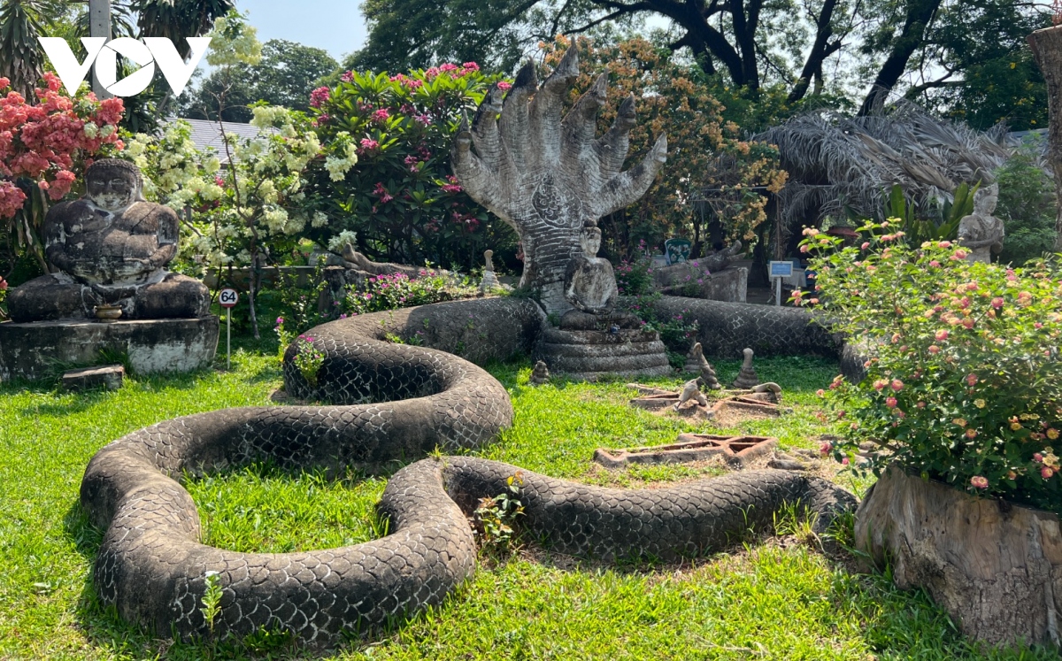 buddha park xiengkhuan - Điểm đến hấp hẫn không thể bỏ qua tại lào hình ảnh 10 buddha park xiengkhuan - Diem den hap han khong the bo qua tai lao hinh anh 10