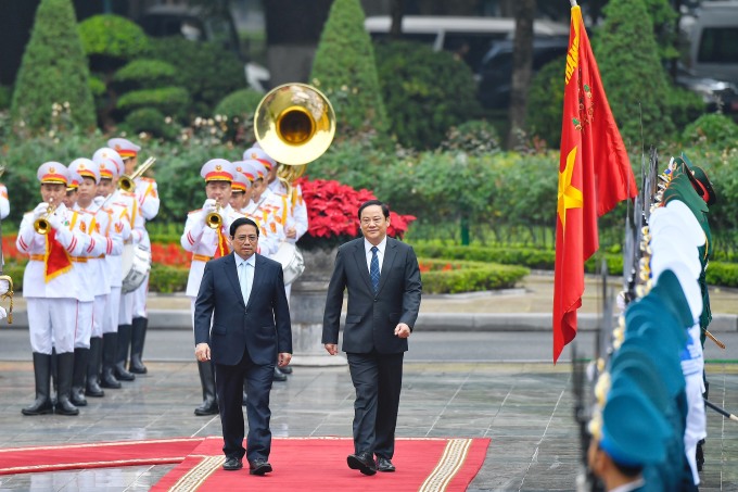 Thủ tướng Lào thăm Việt Nam