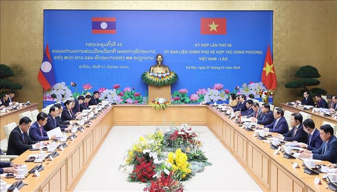 Thủ tướng Phạm Minh Chính và Thủ tướng Sonexay Siphandone đồng chủ trì Kỳ họp Ủy ban liên Chính phủ Việt Nam – Lào