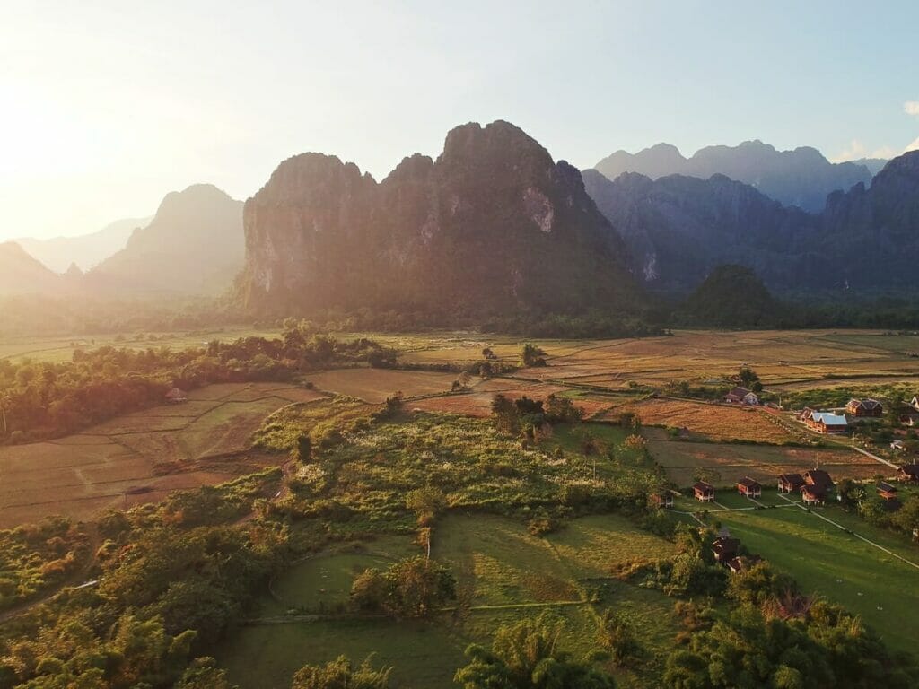 Vang Vieng, một trong các điểm đến nổi bật trong Năm Du lịch Lào 2024