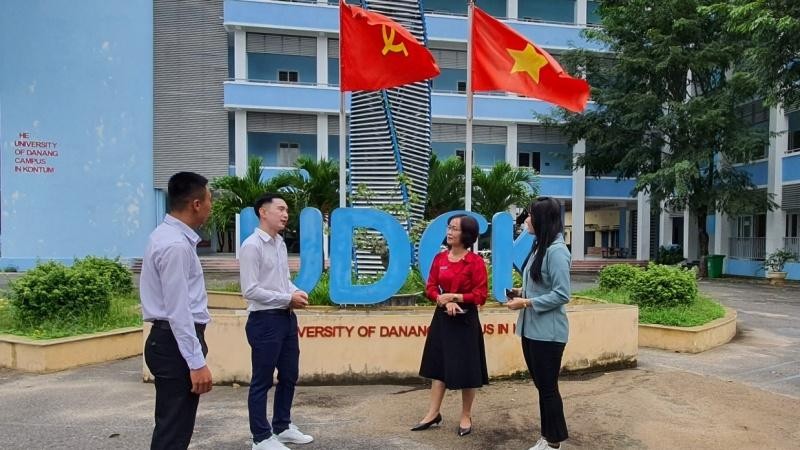 Việt Nam đứng đầu trong tổng số các nước mà học sinh, sinh viên Lào lựa chọn du học