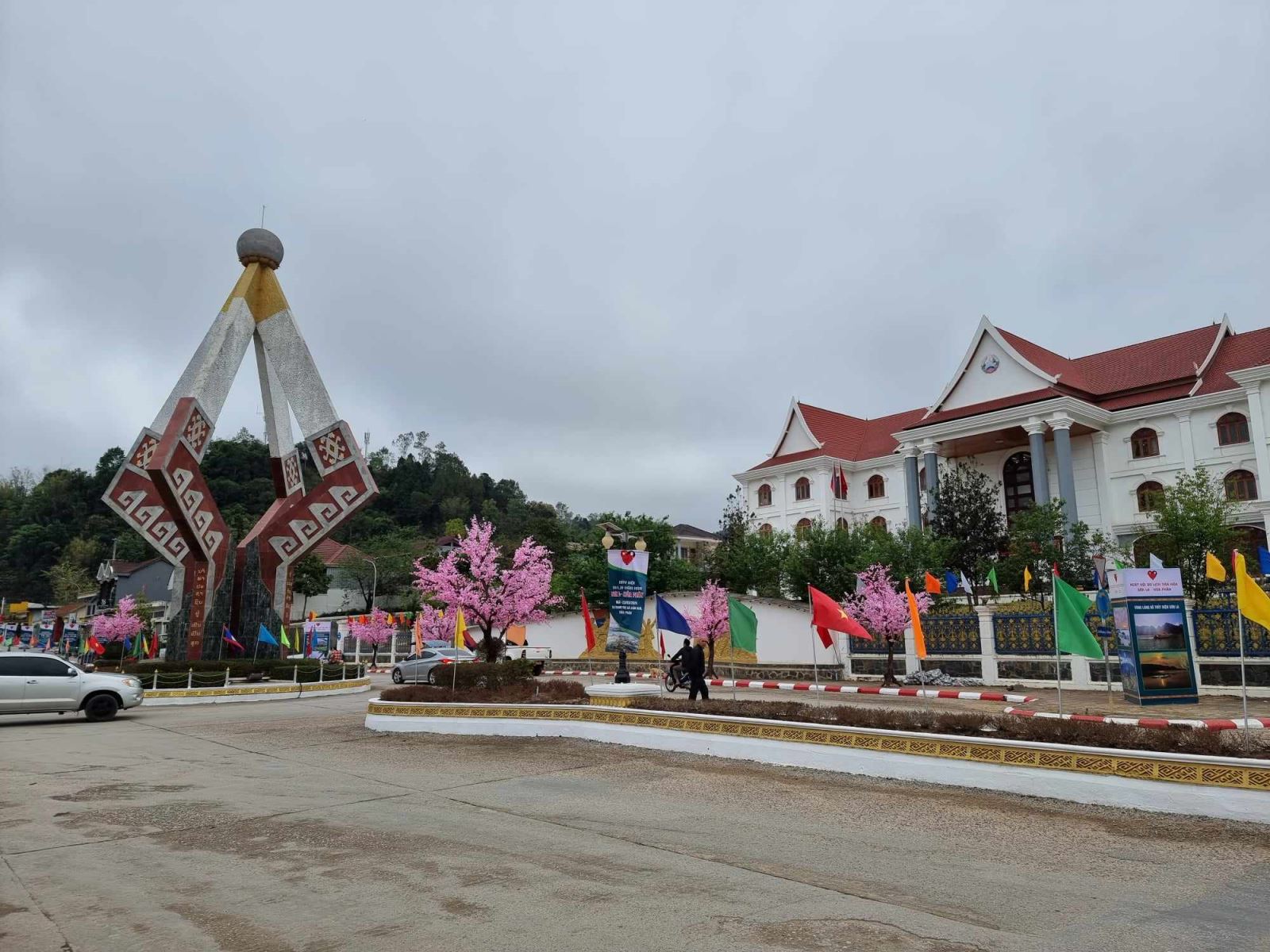 Hình thành tuyến du lịch mới ‘2 quốc gia, 1 điểm đến’