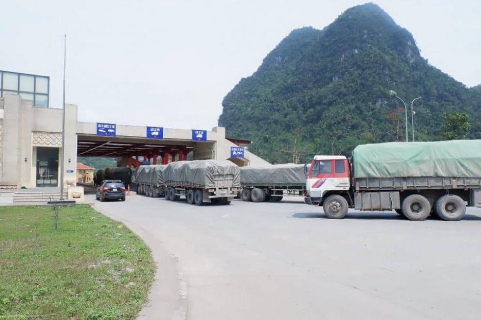 Lào thâm hụt thương mại 81 triệu USD trong tháng 3