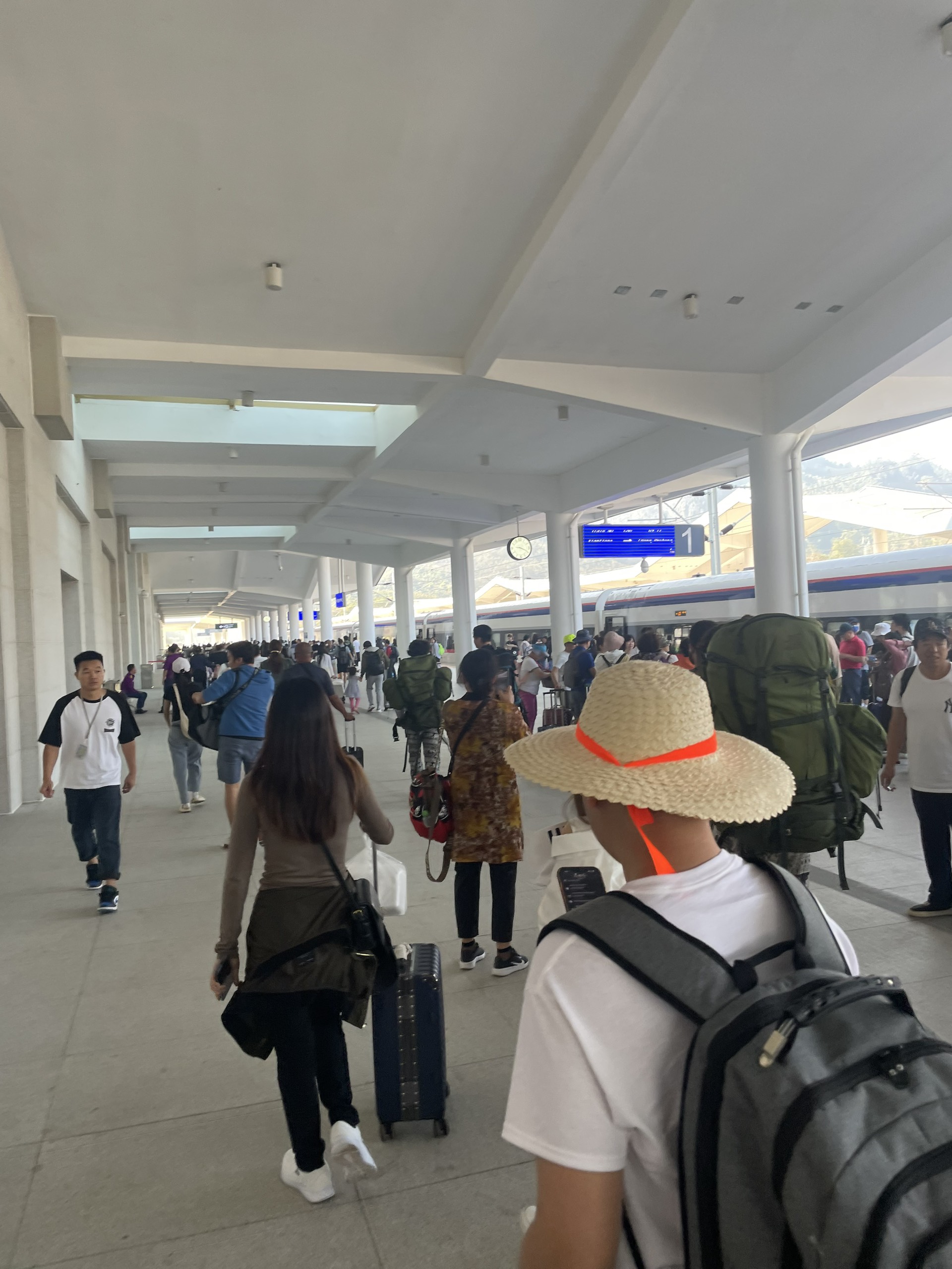 Có thể mua vé tàu Lào-Trung trước 7 ngày trong dịp Tết năm mới 2024