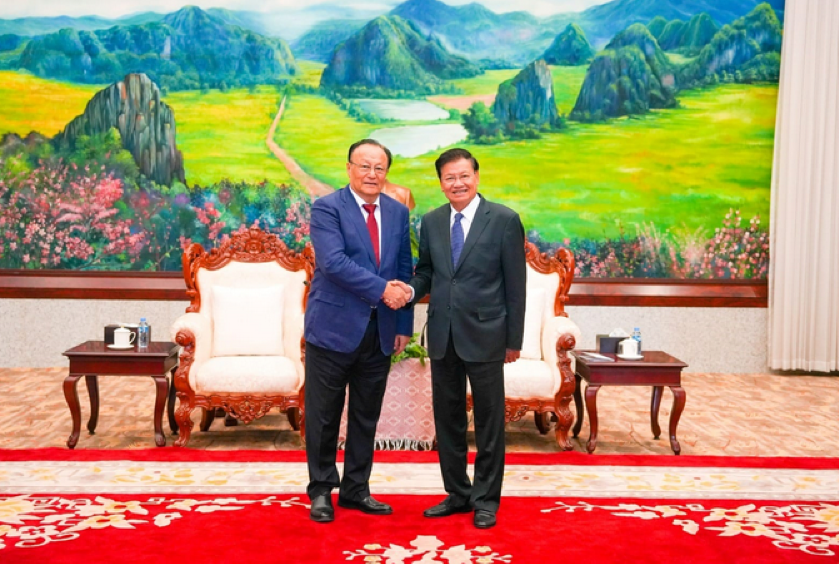 Phó Chủ tịch Quốc hội Trung Quốc thăm và làm việc tại Lào