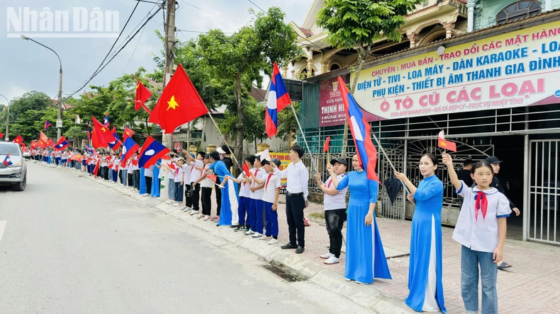 Hà Tĩnh đón nhận 11 hài cốt liệt sĩ hy sinh tại Lào về nước ảnh 1