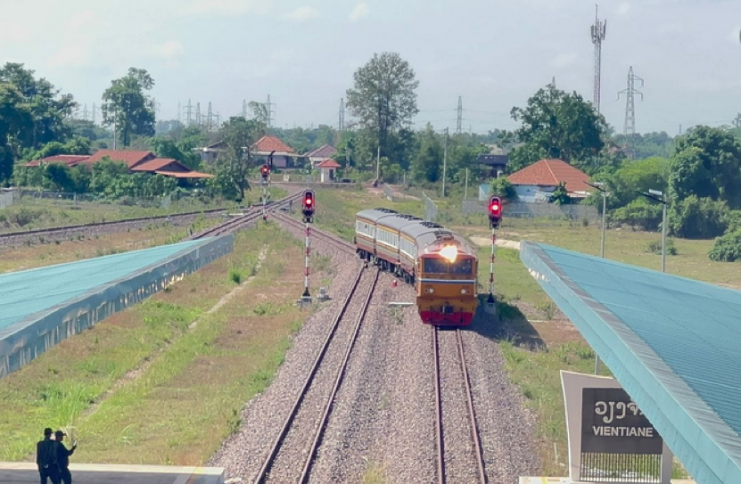 Mở chạy thử nghiệm đường tuyến đường sắt từ ga Thanaleng đến ga Vientiane Khamsavath