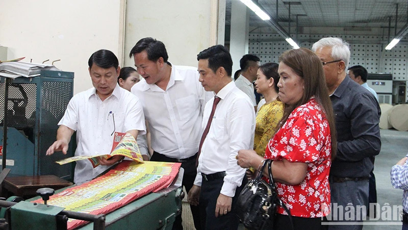 Tăng cường chia sẻ, hợp tác về công tác xuất bản giữa Việt Nam và Lào