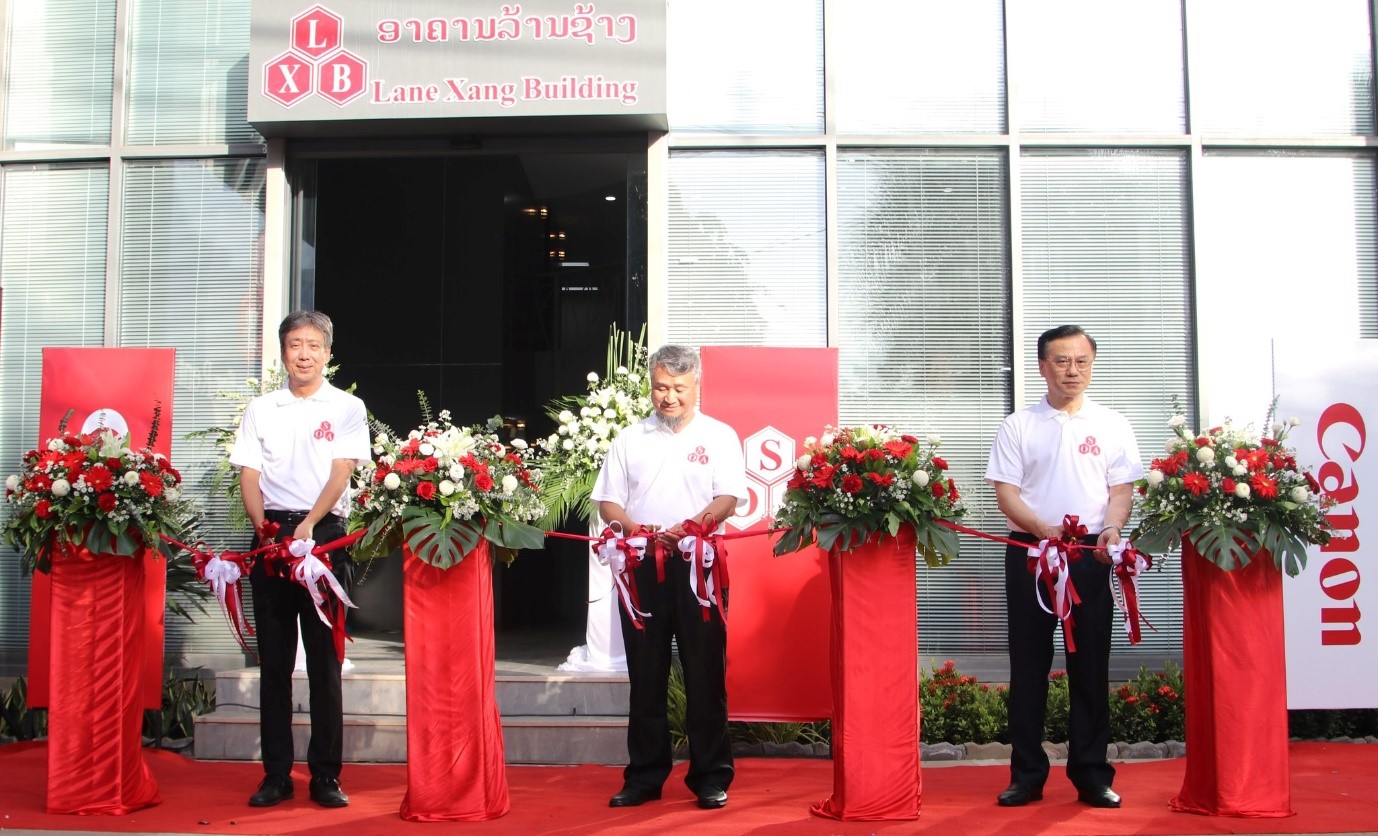 Khai trương tòa nhà Lanexang và showroom Canon mới tại trung tâm thủ đô Viêng Chăn