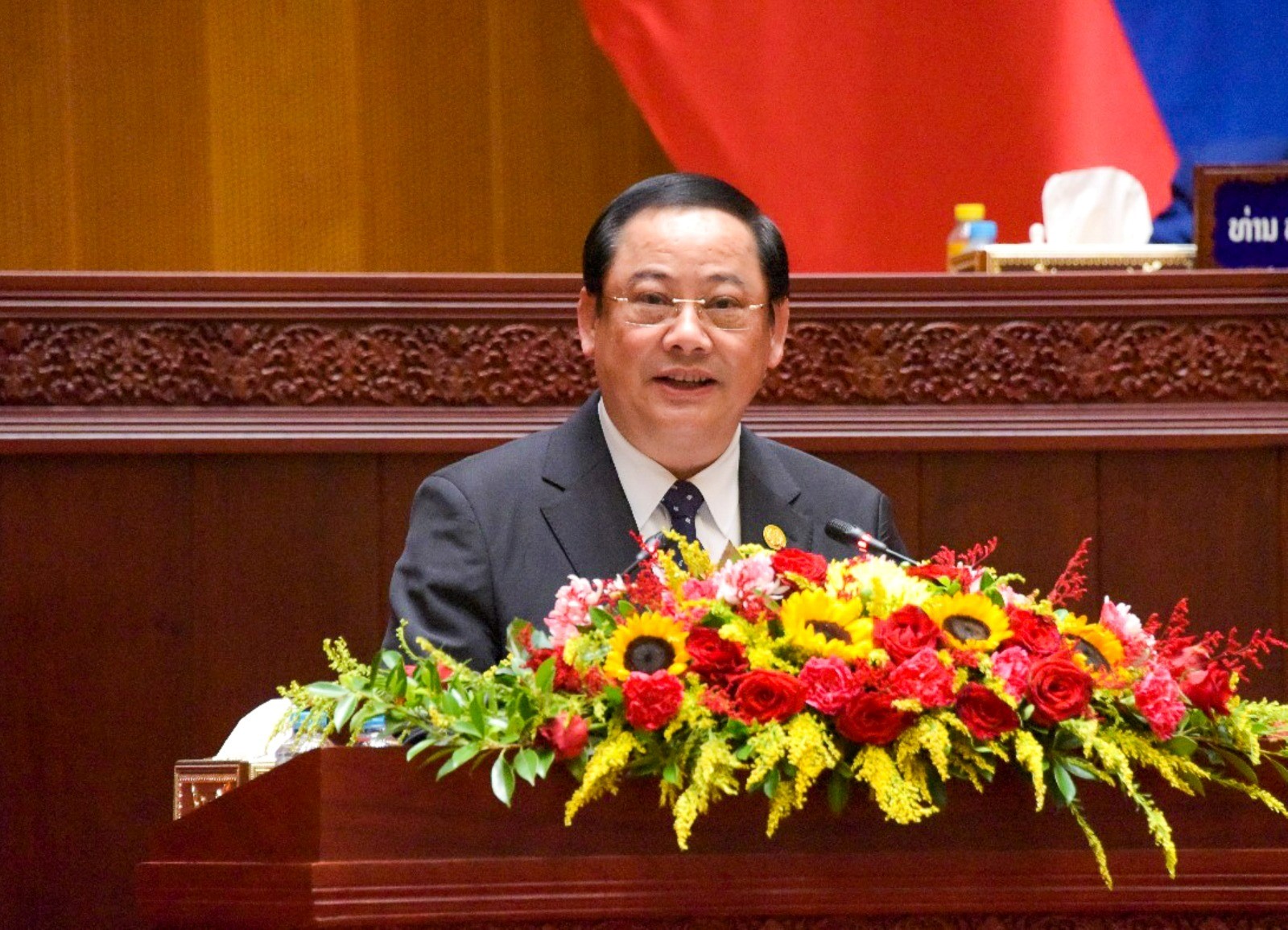 Nguyên nhân chủ yếu khiến việc giải quyết khó khăn kinh tế – tài chính của Lào chưa được như mong đợi