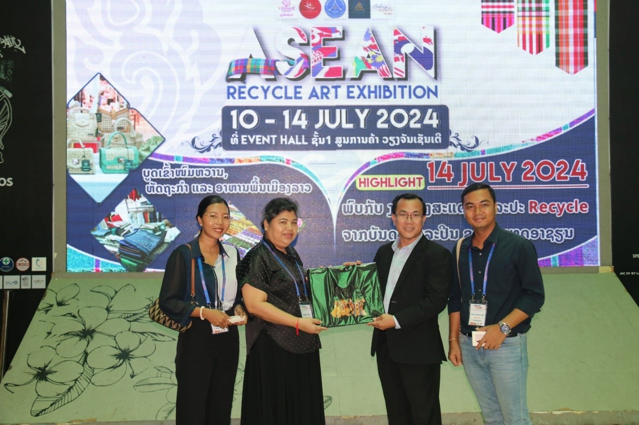 Lào tổ chức triển lãm ASEAN về sản phẩm nghệ thuật từ rác thải