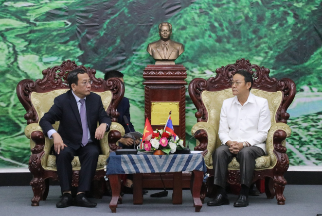 Trưởng Cơ quan đại diện Bộ Công an Việt Nam thăm và làm việc tại tỉnh Xaysomboun