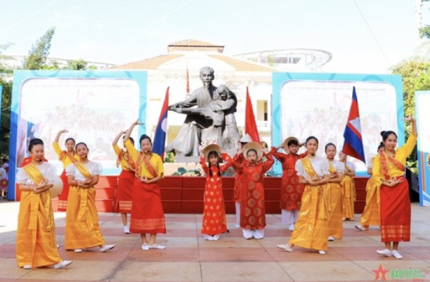 Lào – Việt Nam – Campuchia tổ chức Liên hoan thiếu nhi ba nước năm 2024