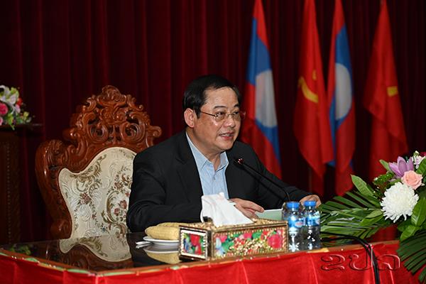 Thủ tướng Chính phủ Lào chỉ đạo giải quyết các vấn đề kinh tế – tài chính tại tỉnh Xaynhabuly