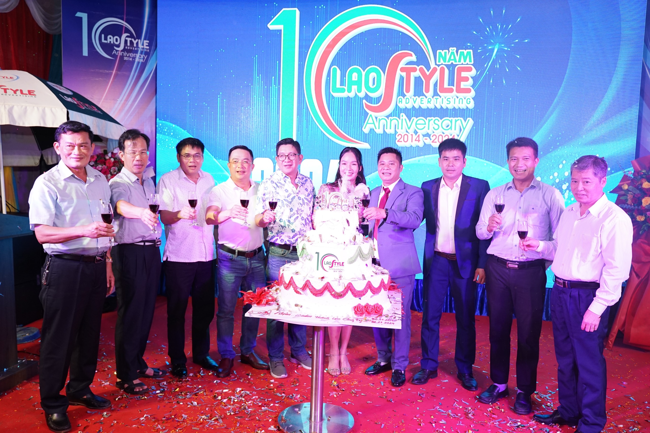 Công ty Quảng cáo Laostyle kỷ niệm 10 năm thành lập và tri ân khách hàng