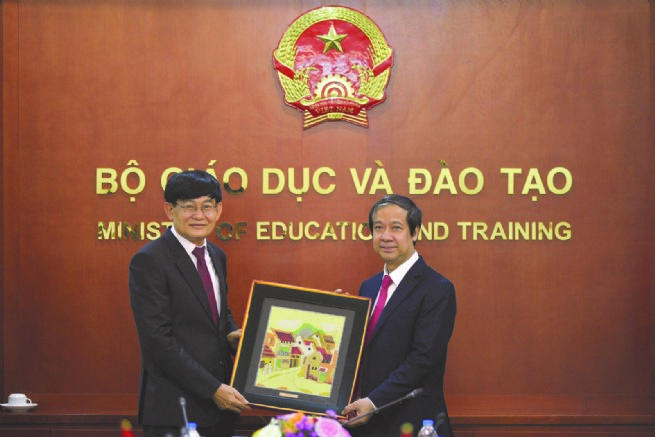 Việt Nam dẫn đầu trong việc hỗ trợ xây dựng và phát triển nguồn nhân lực cho Lào