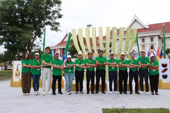 Khánh thành biểu tượng ASEAN tại công viên Patuxay