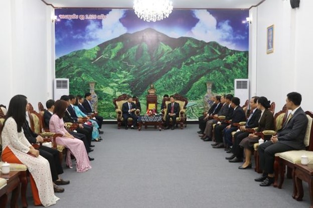 Đoàn đại biểu Tòa án nhân dân tỉnh Bắc Giang thăm và làm việc tại tỉnh Xaysomboun