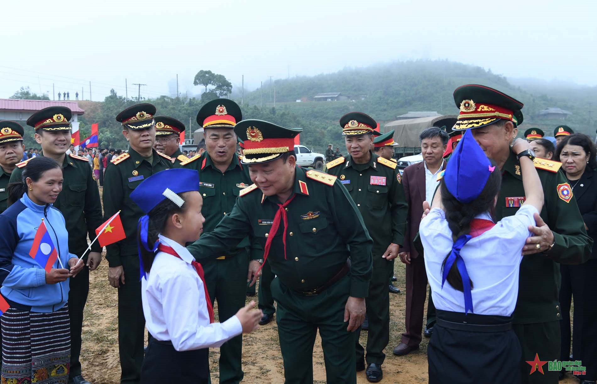 Tổng duyệt Giao lưu hữu nghị quốc phòng biên giới Việt Nam - Lào lần thứ hai