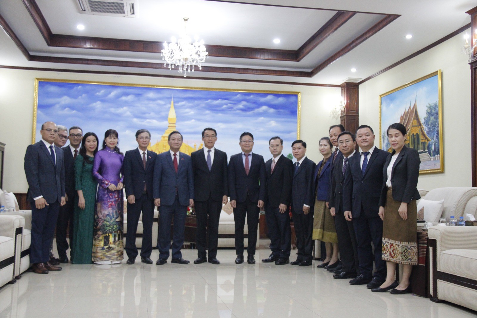 Đại sứ Việt Nam tại Lào chúc mừng Quốc khánh Lào