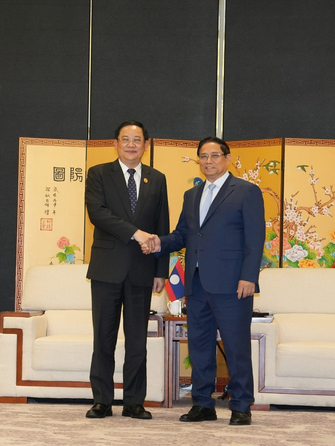 Thủ tướng Lào gặp người đồng cấp Việt Nam, Myanamar và tiếp Chủ tịch ADB nhân chuyến tham dự Hội nghị GMS, CLMV tại Trung Quốc