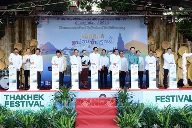 Việt Nam tham gia Lễ hội ẩm thực, trưng bày và phân phối sản phẩm tại Lào
