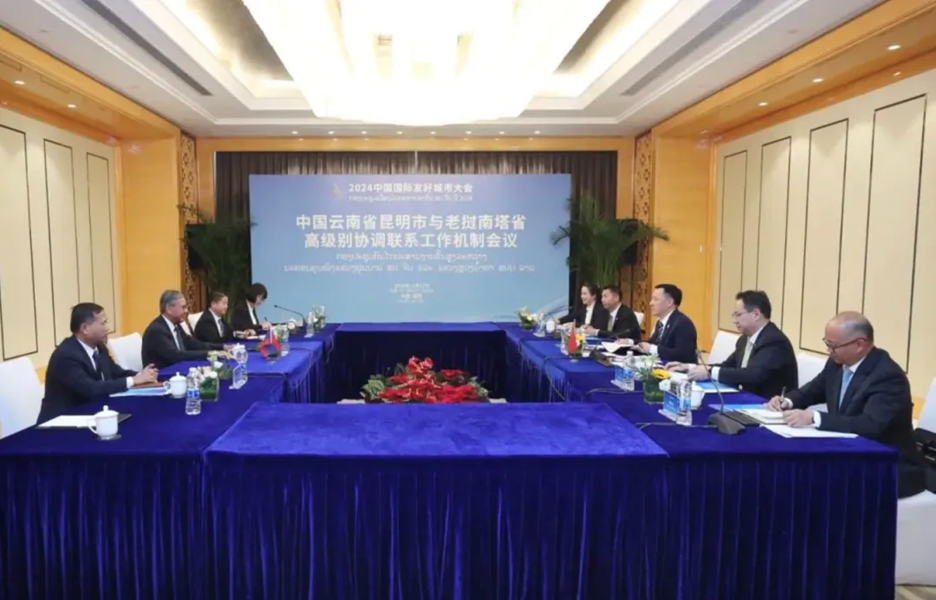 Bí thư, Tỉnh trưởng Luong Namtha gặp gỡ Bí thư Thành ủy Côn Minh, Trung Quốc