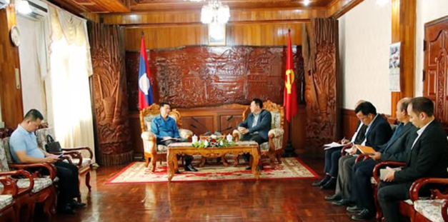 Tỉnh Attapeu đề nghị Bộ Nông – Lâm nghiệp hỗ trợ giải quyết vấn đề lấn chiếm đất lâm nghiệp