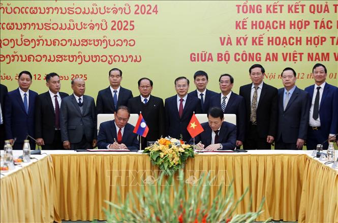 Bộ Công an hai nước Việt Nam – Lào nâng tầm quan hệ hợp tác