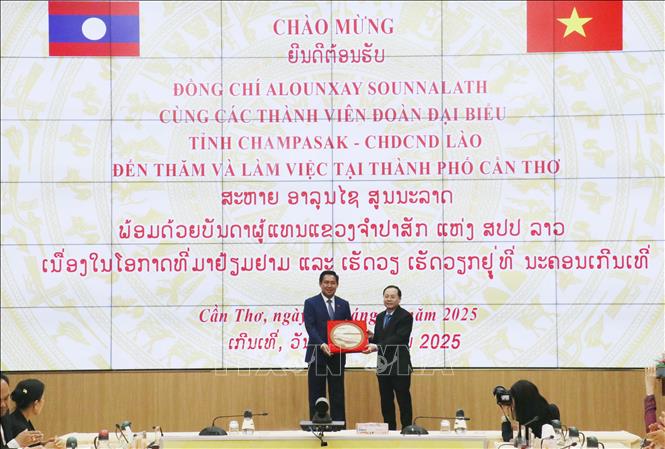 Thúc đẩy hợp tác kinh tế giữa thành phố Cần Thơ và tỉnh Champasak (Lào)