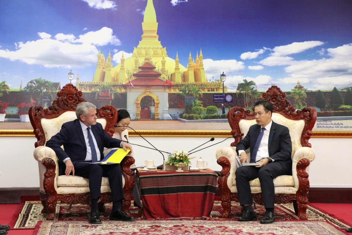 Lào đề nghị Liên minh châu Âu tiếp tục ưu đãi thương mại