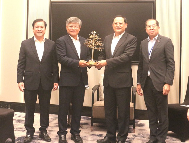 Tập đoàn Công nghiệp cao su Việt Nam muốn mở rộng diện tích trồng cao su tại Lào