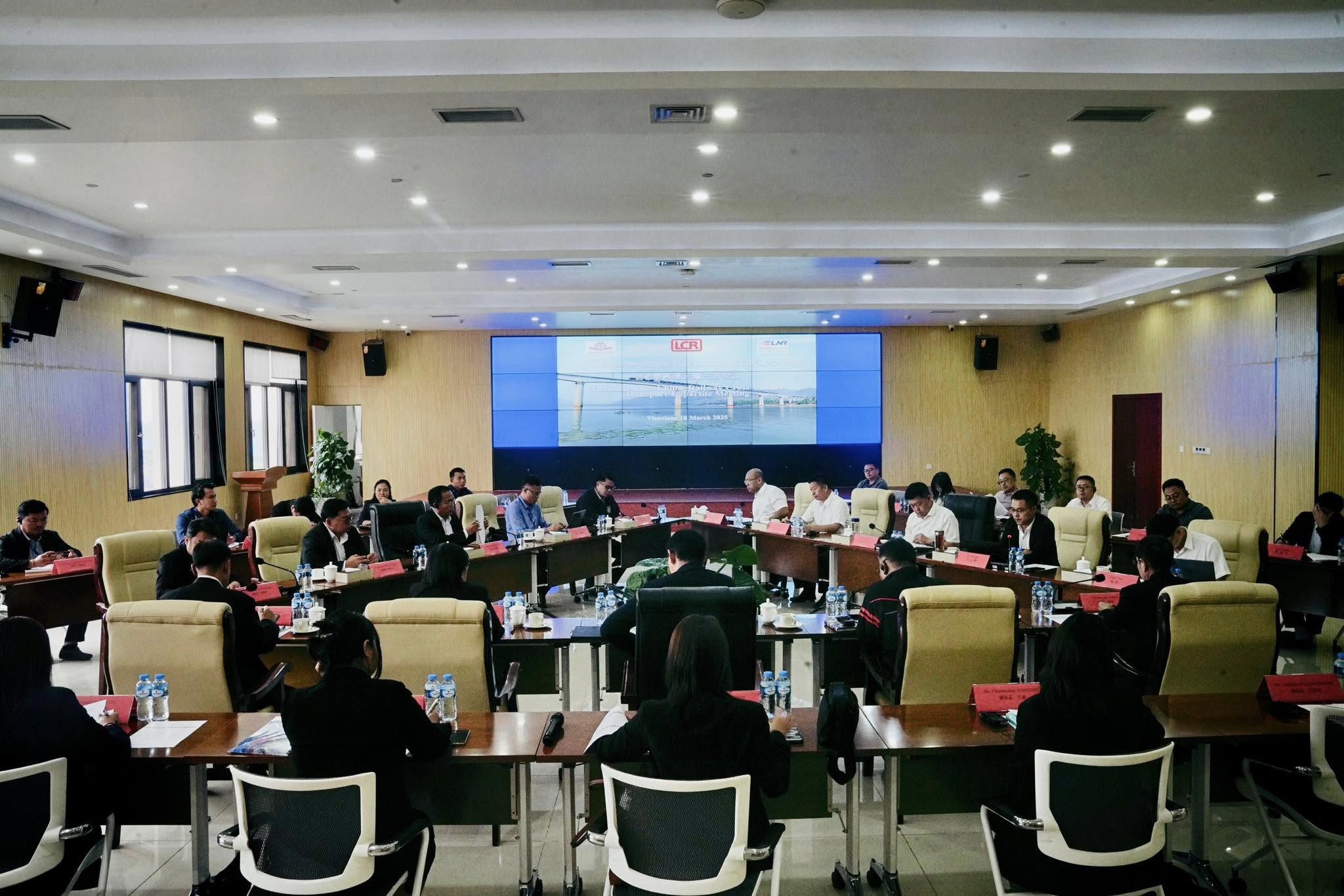 Trung Quốc, Lào và Thái Lan thảo luận hợp tác phát triển vận tải hàng hóa qua tuyến đường sắt Trung – Lào – Thái