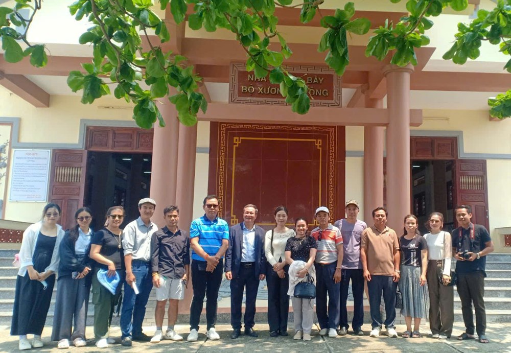 Hiệp hội Du lịch Attapeu - Lào giao lưu, khảo sát các điểm du lịch ở Lý Sơn - ảnh 2