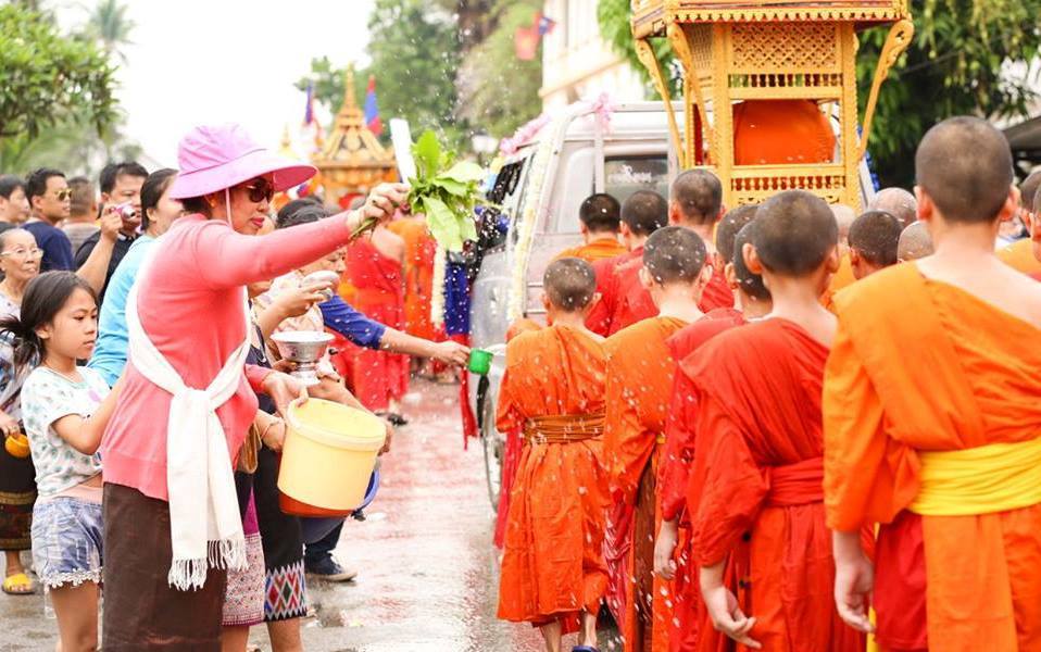 Lãnh đạo Việt Nam gửi Thư chúc mừng năm mới Lào và Campuchia
