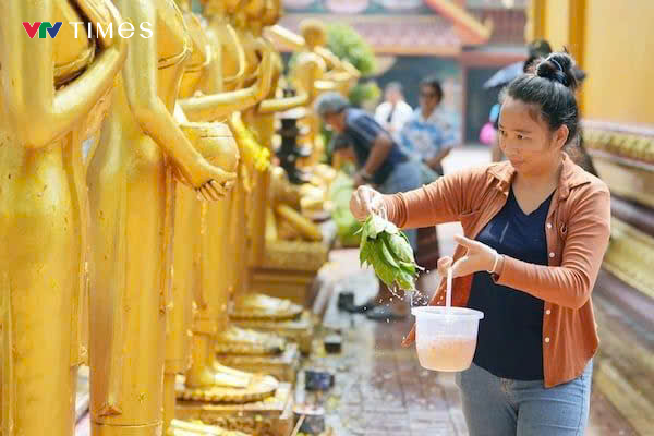 Độc đáo Tết cổ truyền Bunpimay ở Buôn Đôn - Ảnh 1.