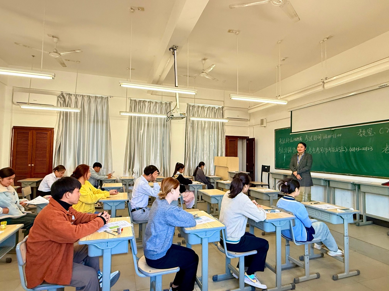 Viện Khổng Tử tại Đại học Quốc gia Lào chú trọng đào tạo nhân lực tiếng Trung phục vụ đất nước