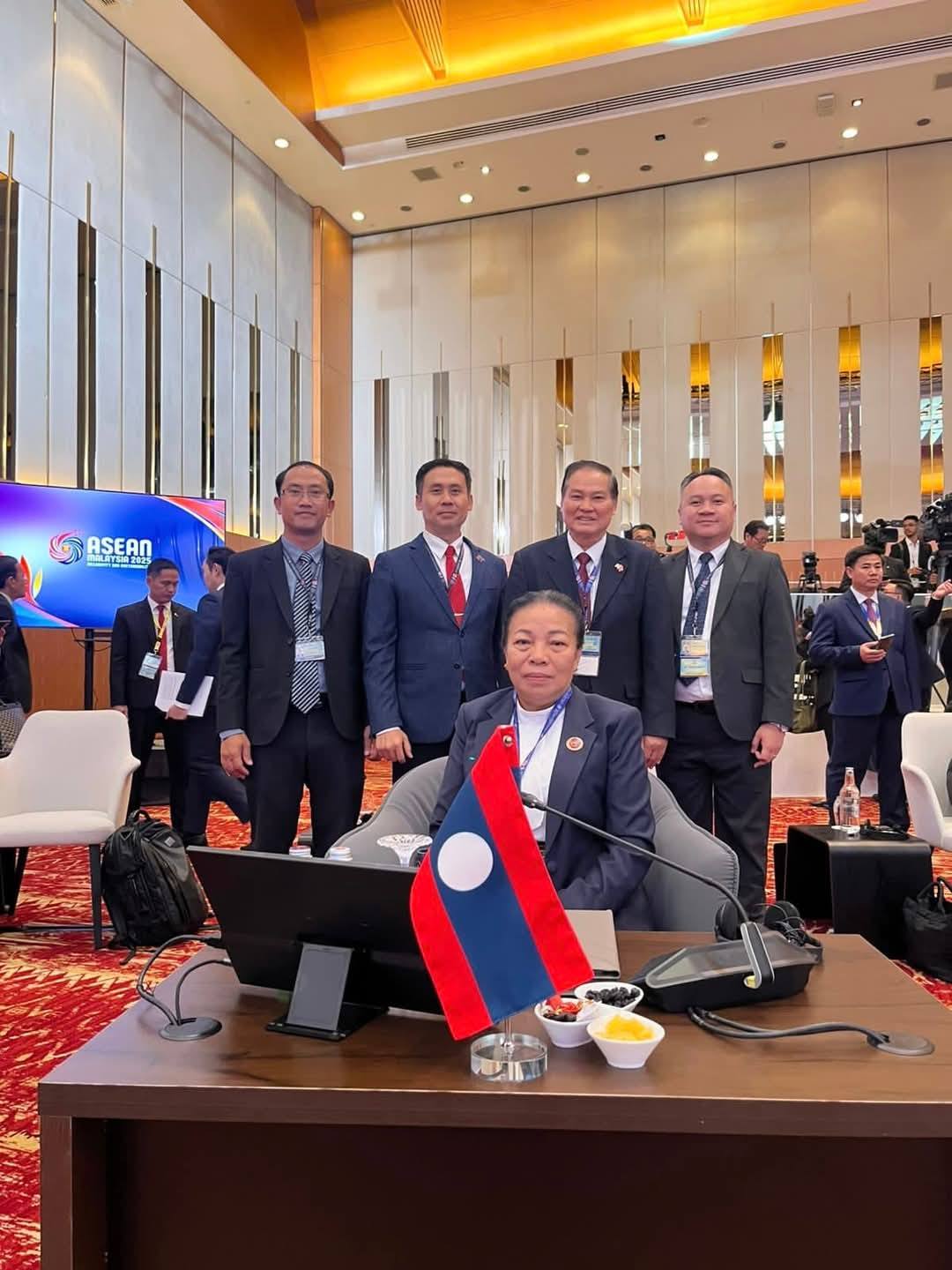 Đoàn đại biểu Quốc hội Lào hoàn thành tốt đẹp việc tham dự Cuộc gặp giữa lãnh đạo ASEAN và AIPA