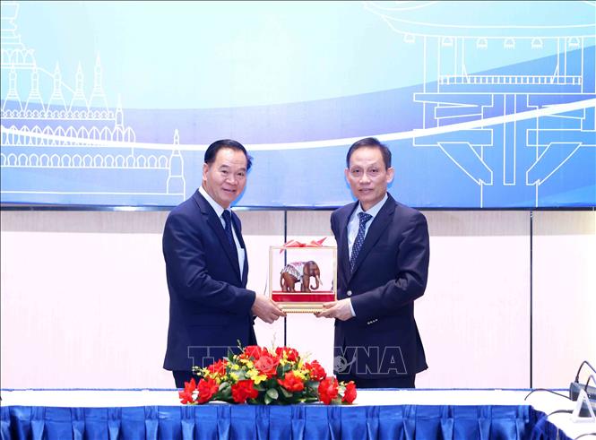 Vun đắp mối quan hệ hữu nghị vĩ đại và tình đoàn kết đặc biệt Việt Nam – Lào